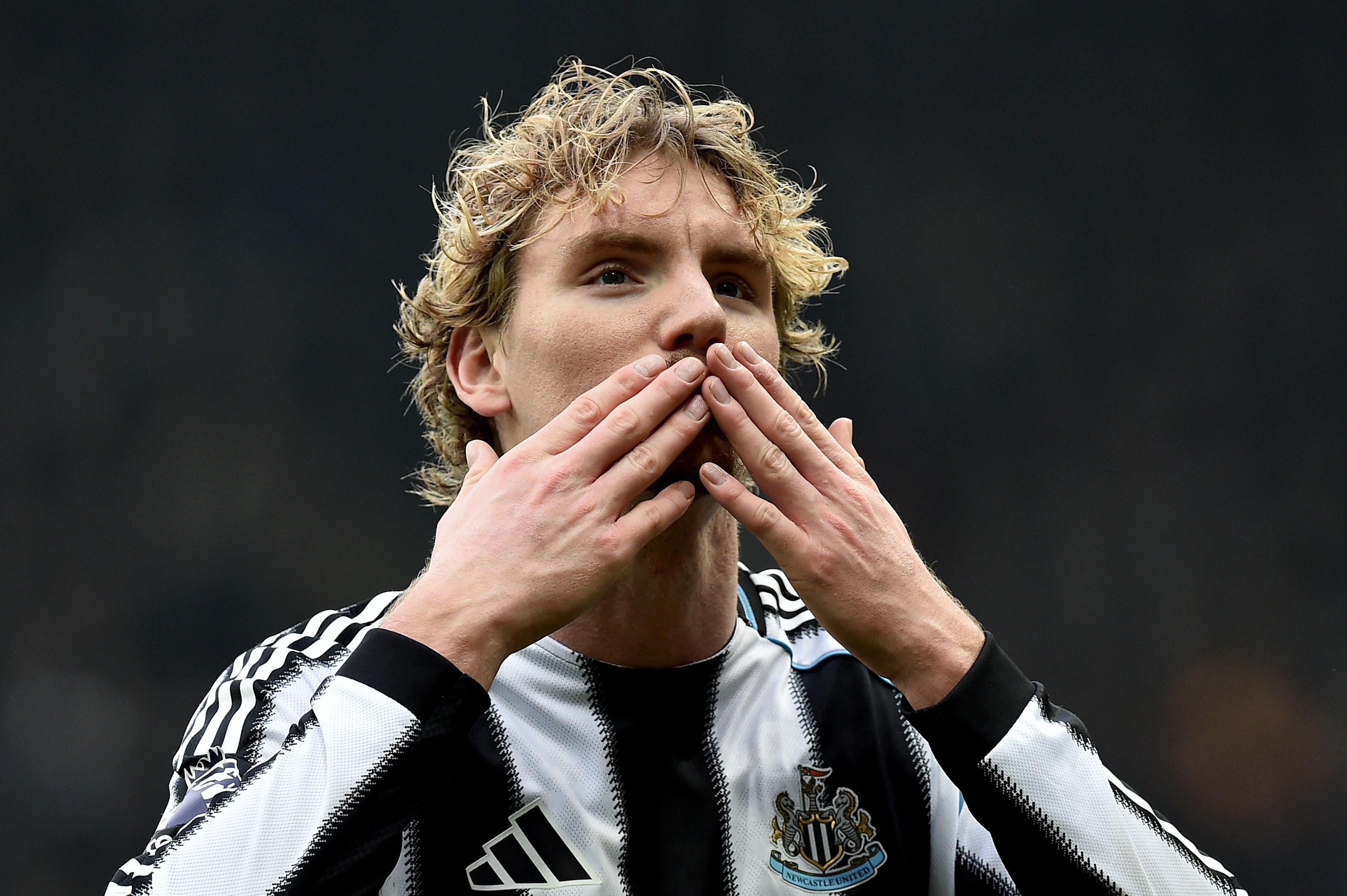 踢球者海外球员评级：比塞克、沃尔特马德洲际级，维尔茨国脚级