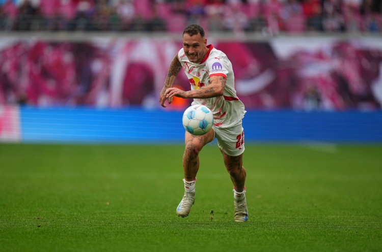 莱比锡官方：劳姆回归，除了古拉茨和萨尼等4人其他球员均可出战